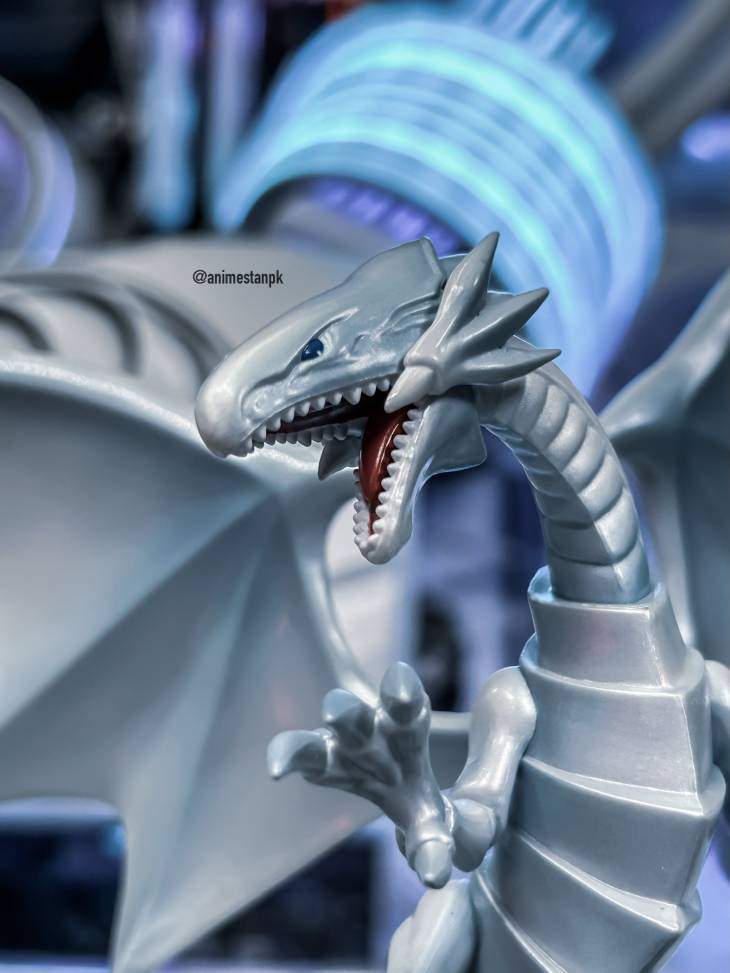 Yu-Gi-Oh! Duel Monsters Blue Eyes White Dragon - Image 3