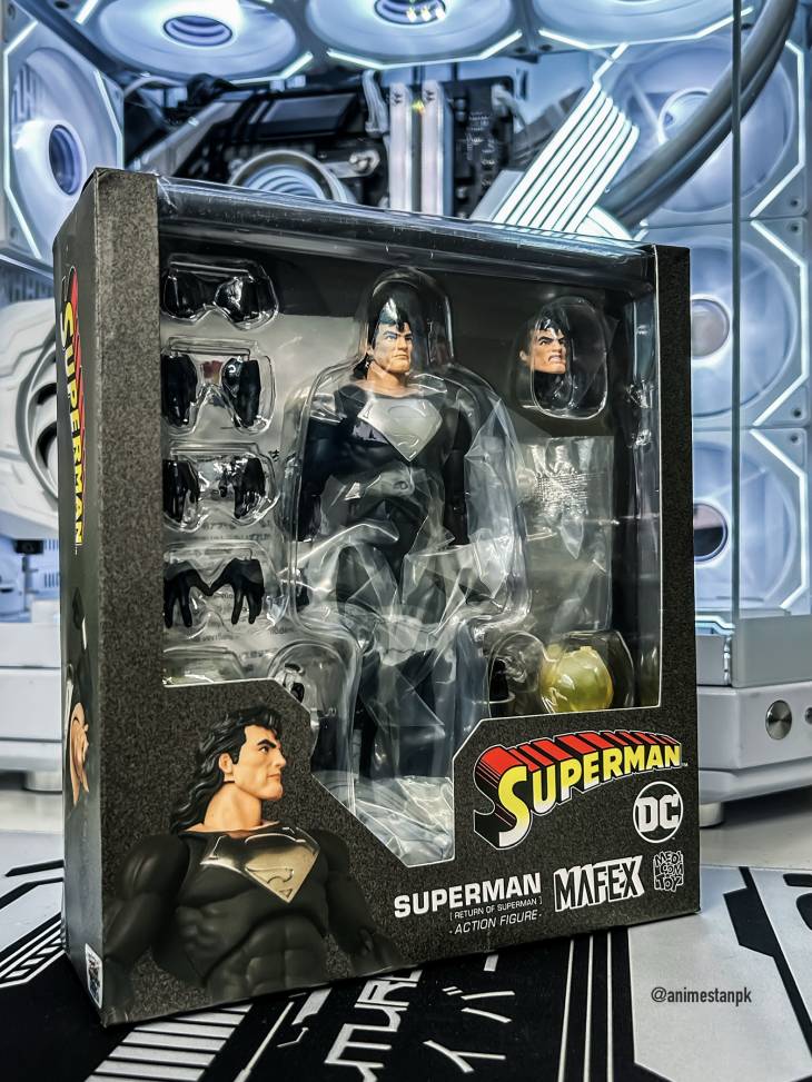 Mafex No.150 Black Suit Superman