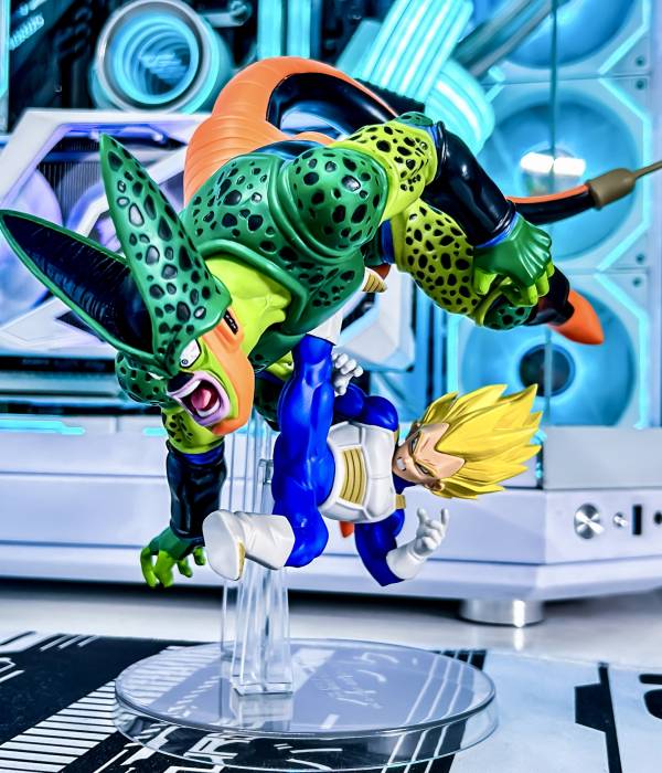 Ichibankuji Revible Moment Vegeta vs Cell (Prize C)
